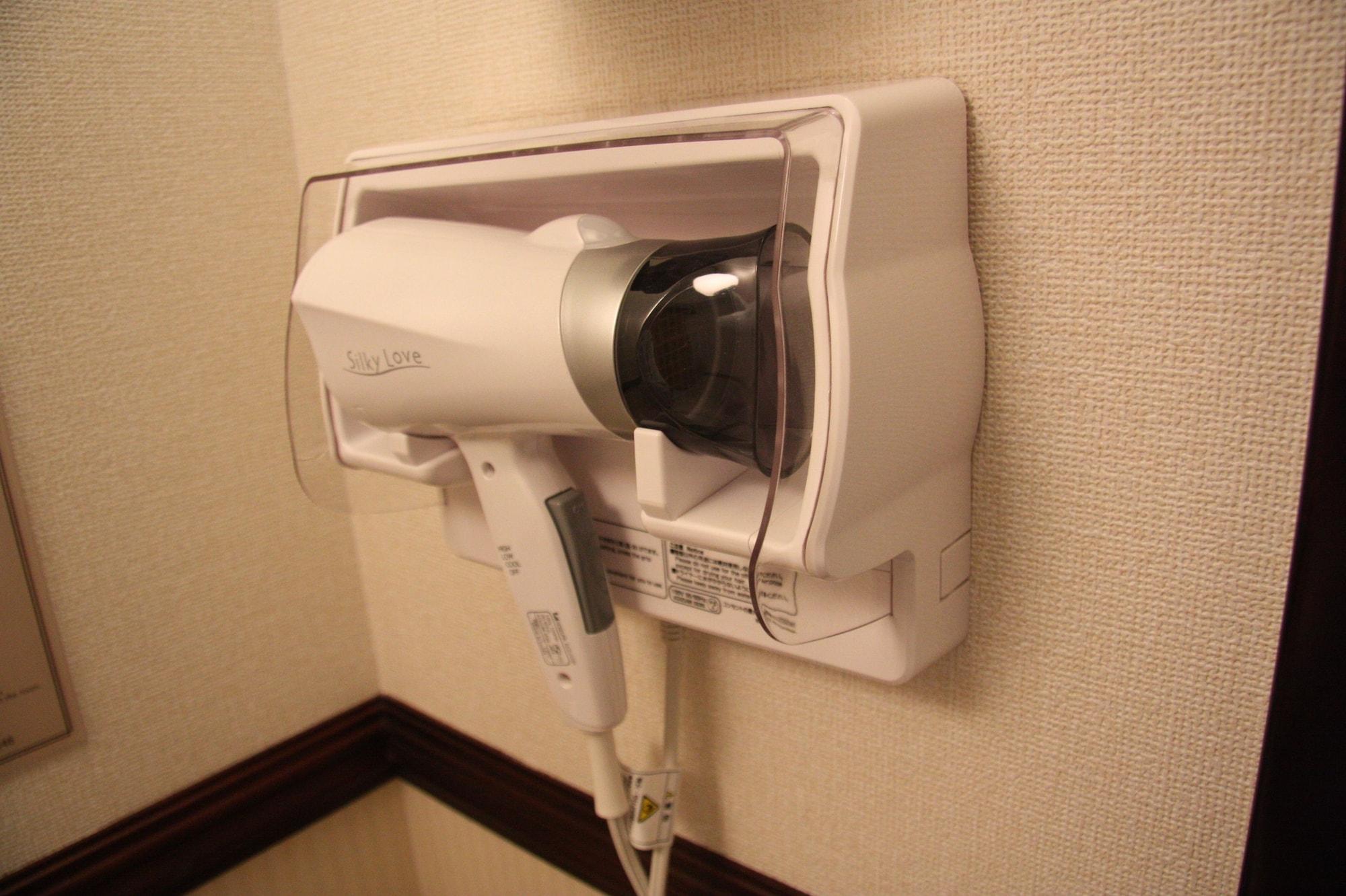 Toyoko Inn Takamatsu Hyogomachi Exterior foto